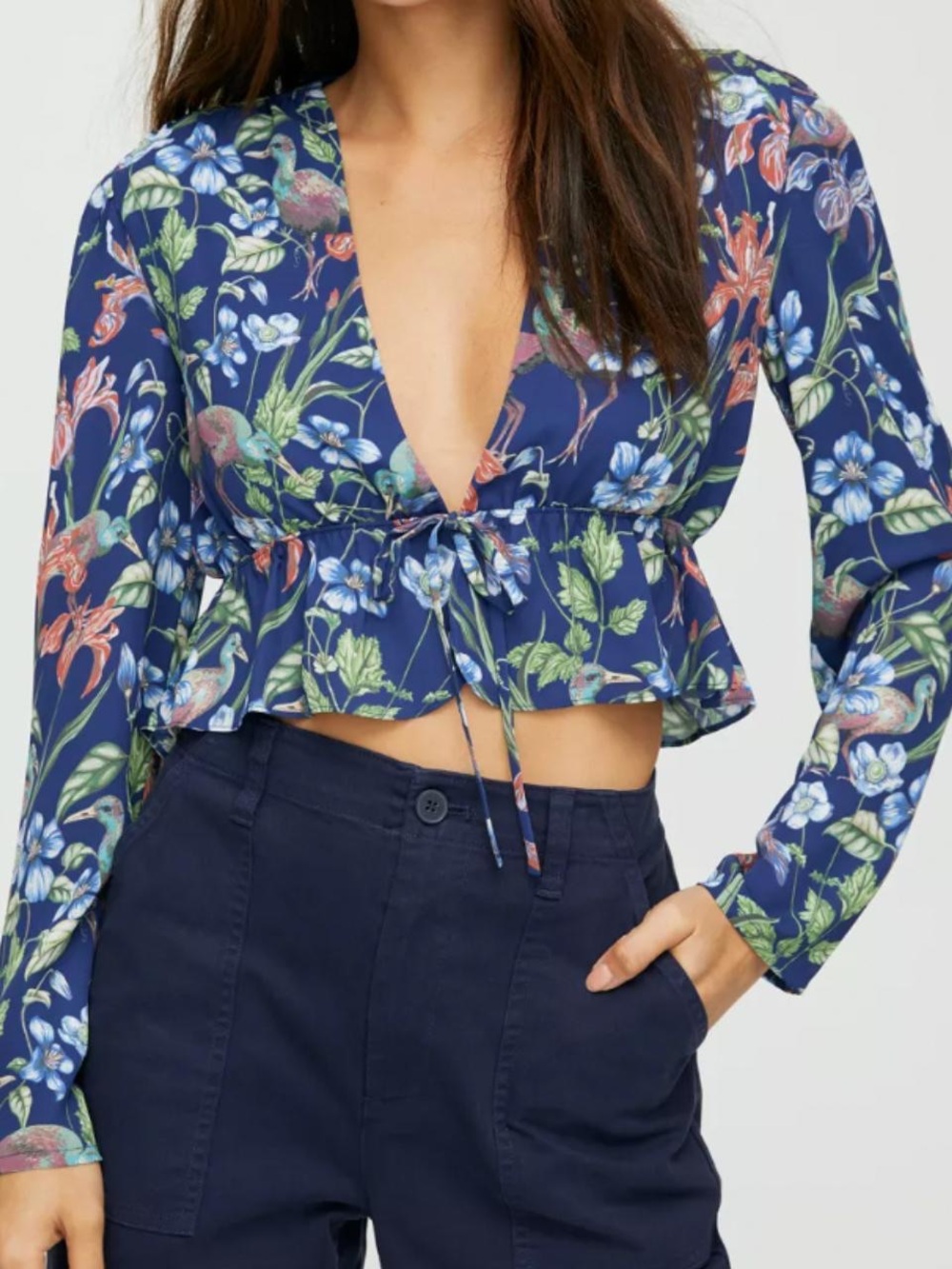 Aritzia Sunday Best Kimberly Blue Floral Tie-Front Crop Blouse.